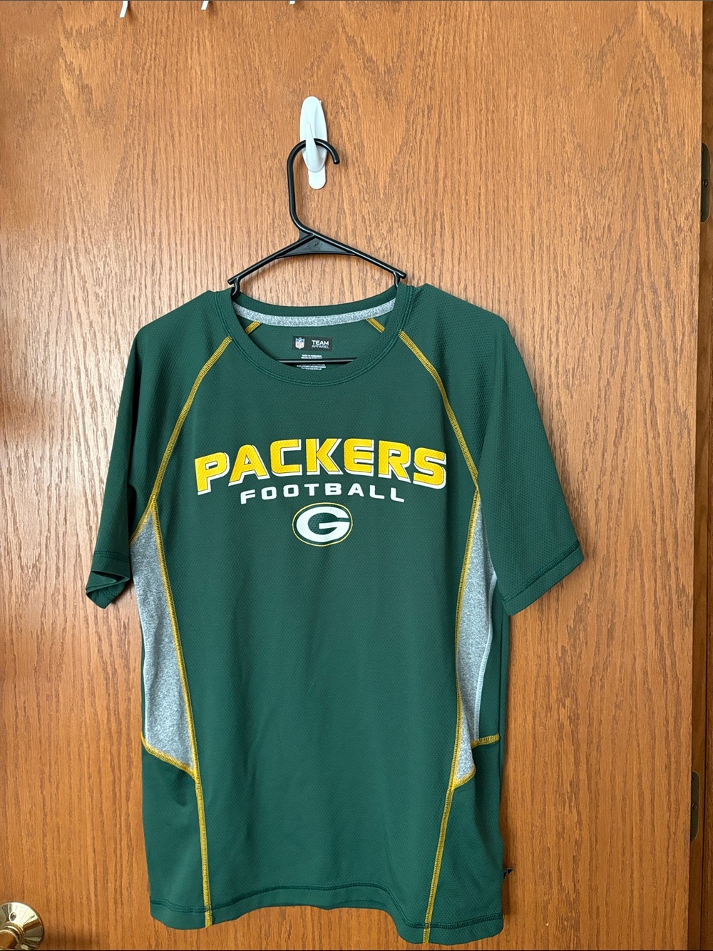Team Apparel Green & Yellow Packers Football Short Sleeve Tee
